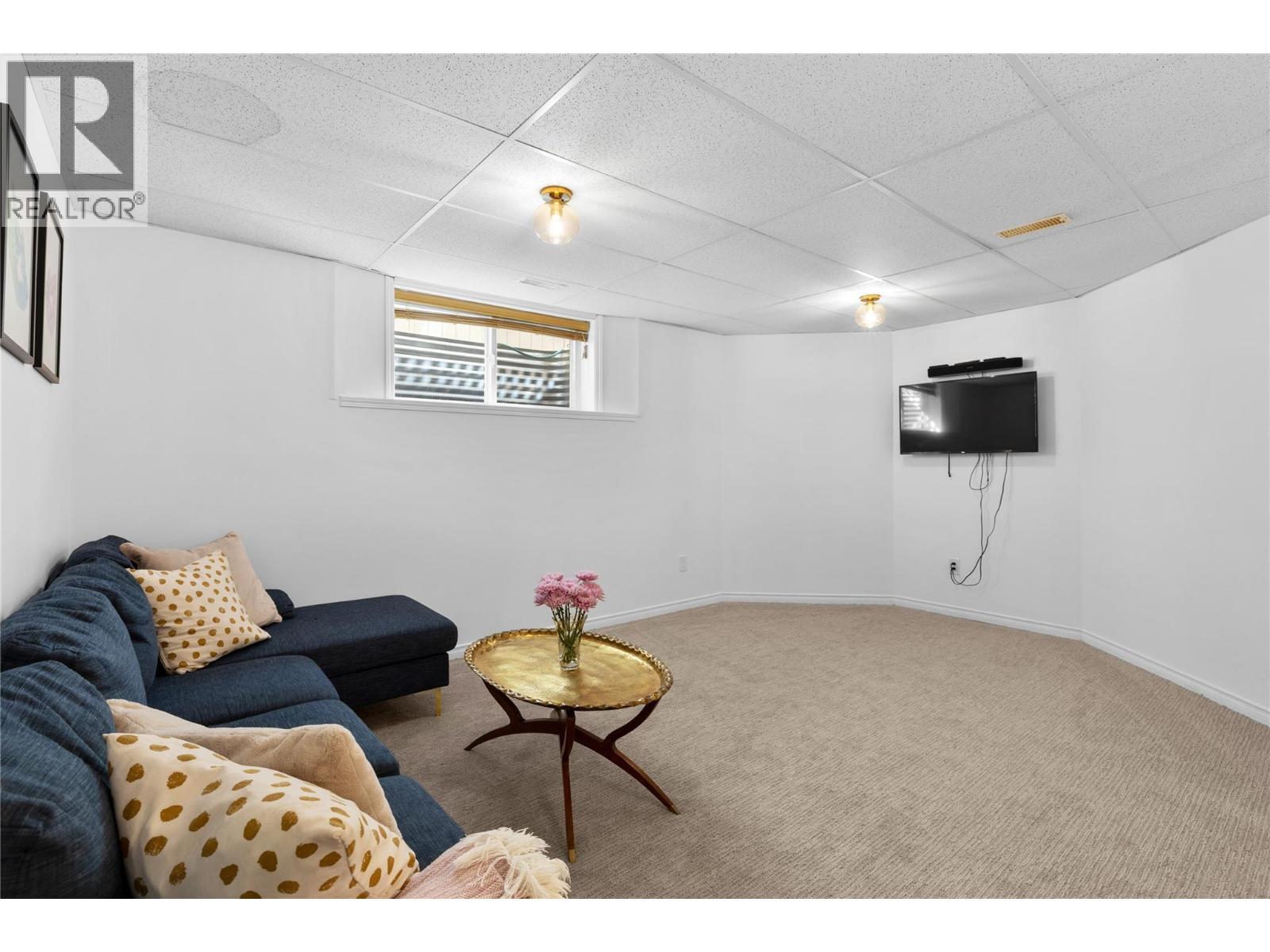 1474 Rose Meadow Drive. West Kelowna, British Columbia