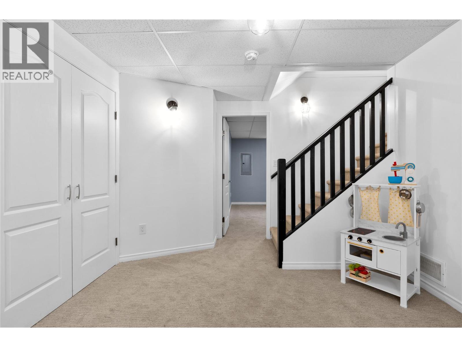 1474 Rose Meadow Drive. West Kelowna, British Columbia