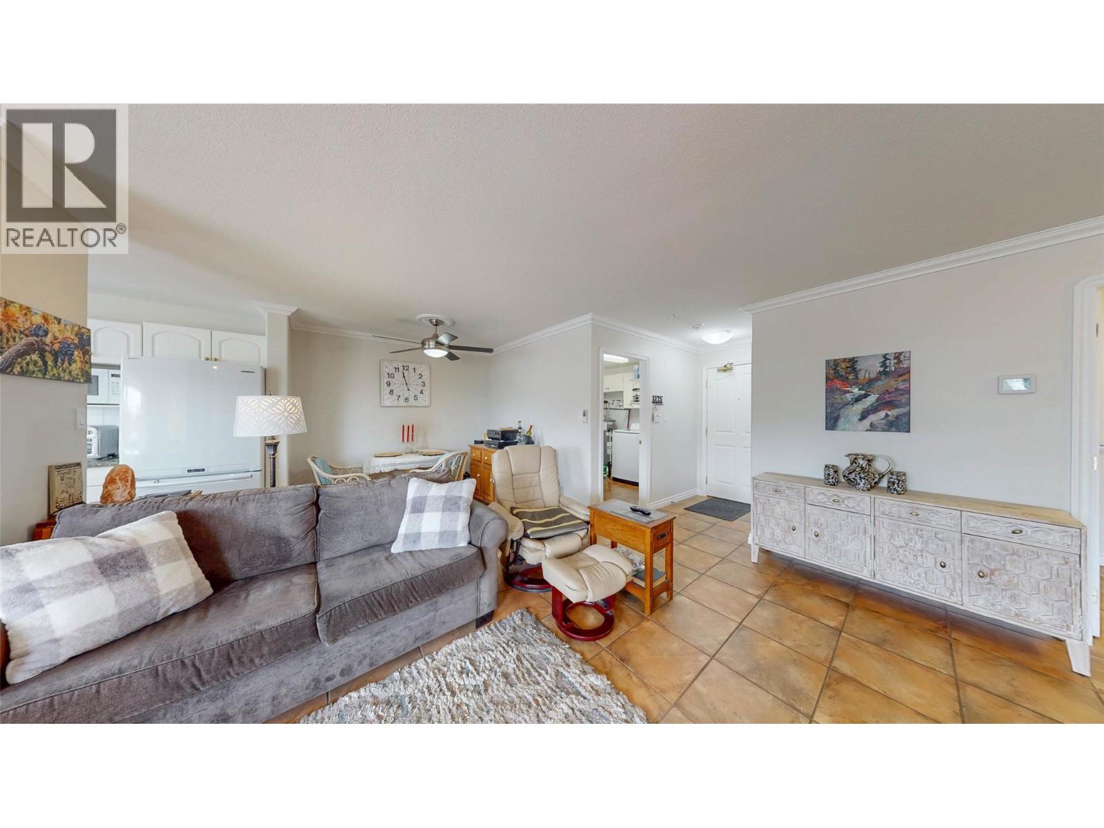 6805 Cottonwood Drive Unit# 206. Osoyoos, British Columbia