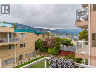 6805 Cottonwood Drive Unit# 206. Osoyoos, British Columbia