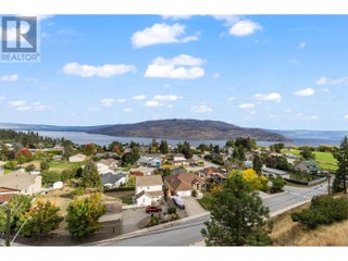 6166 Seymoure Avenue. Peachland, British Columbia