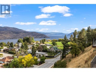 6166 Seymoure Avenue. Peachland, British Columbia