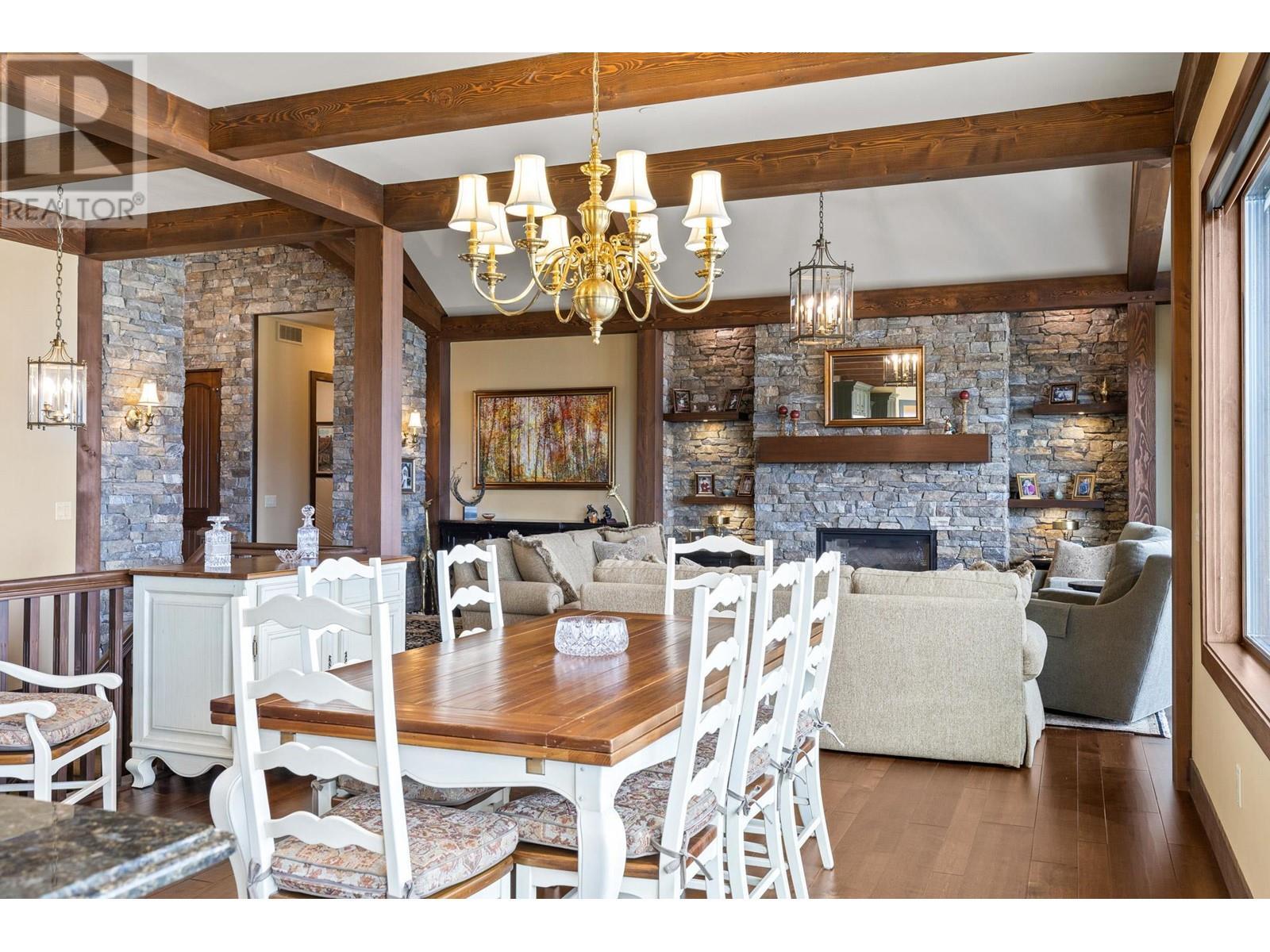 6166 Seymoure Avenue. Peachland, British Columbia