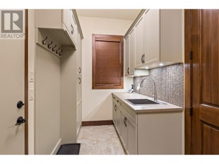 6166 Seymoure Avenue. Peachland, British Columbia