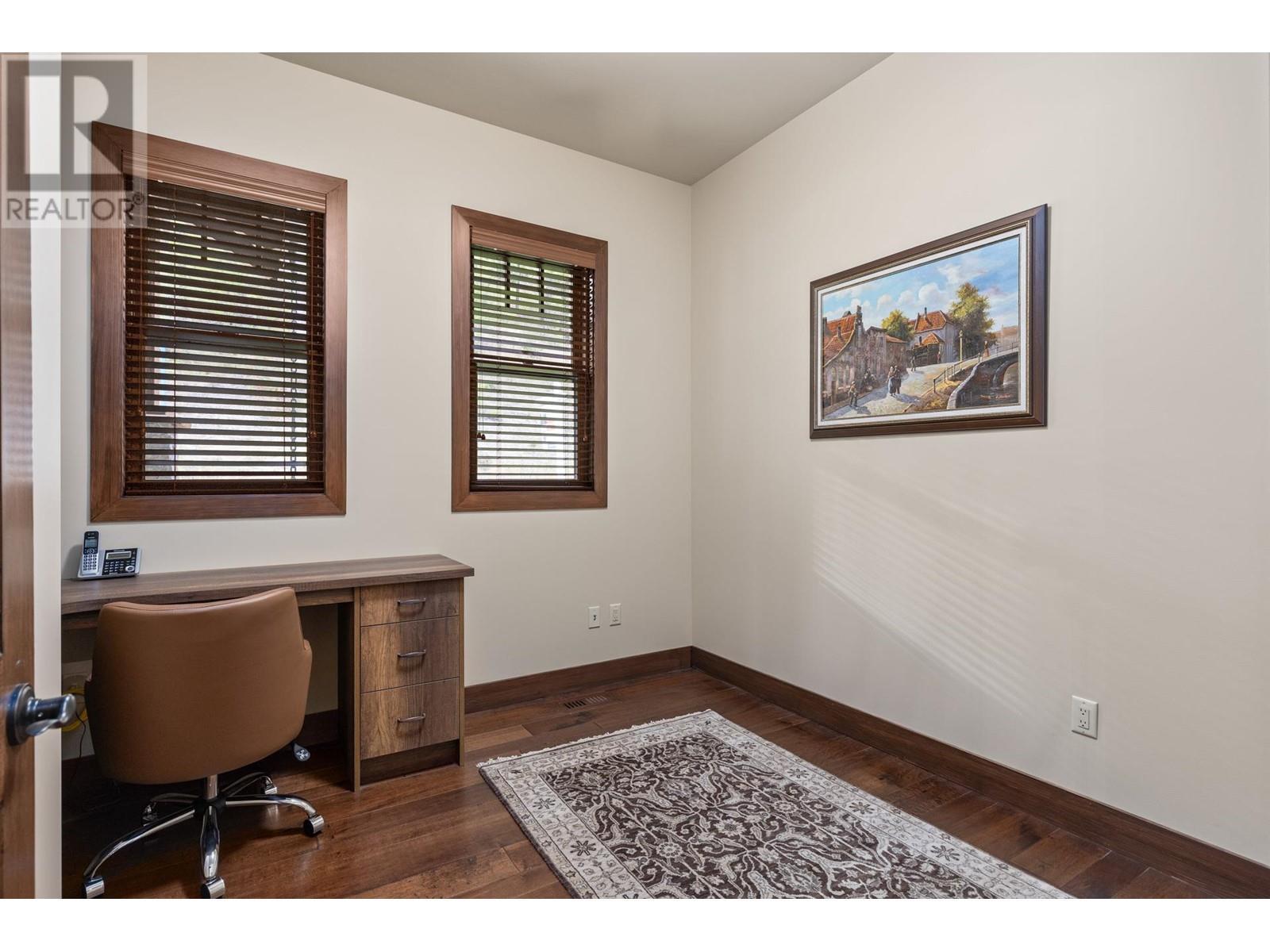 6166 Seymoure Avenue. Peachland, British Columbia