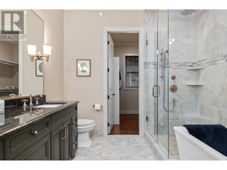 6166 Seymoure Avenue. Peachland, British Columbia