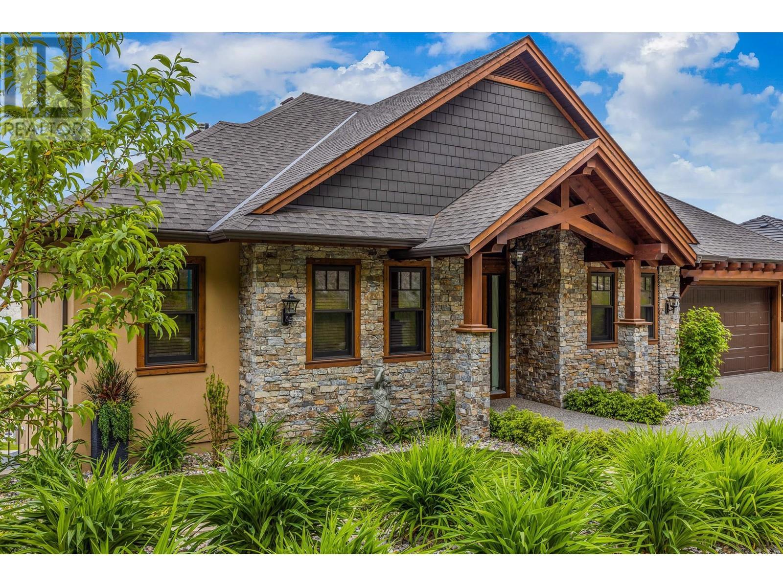 6166 Seymoure Avenue. Peachland, British Columbia