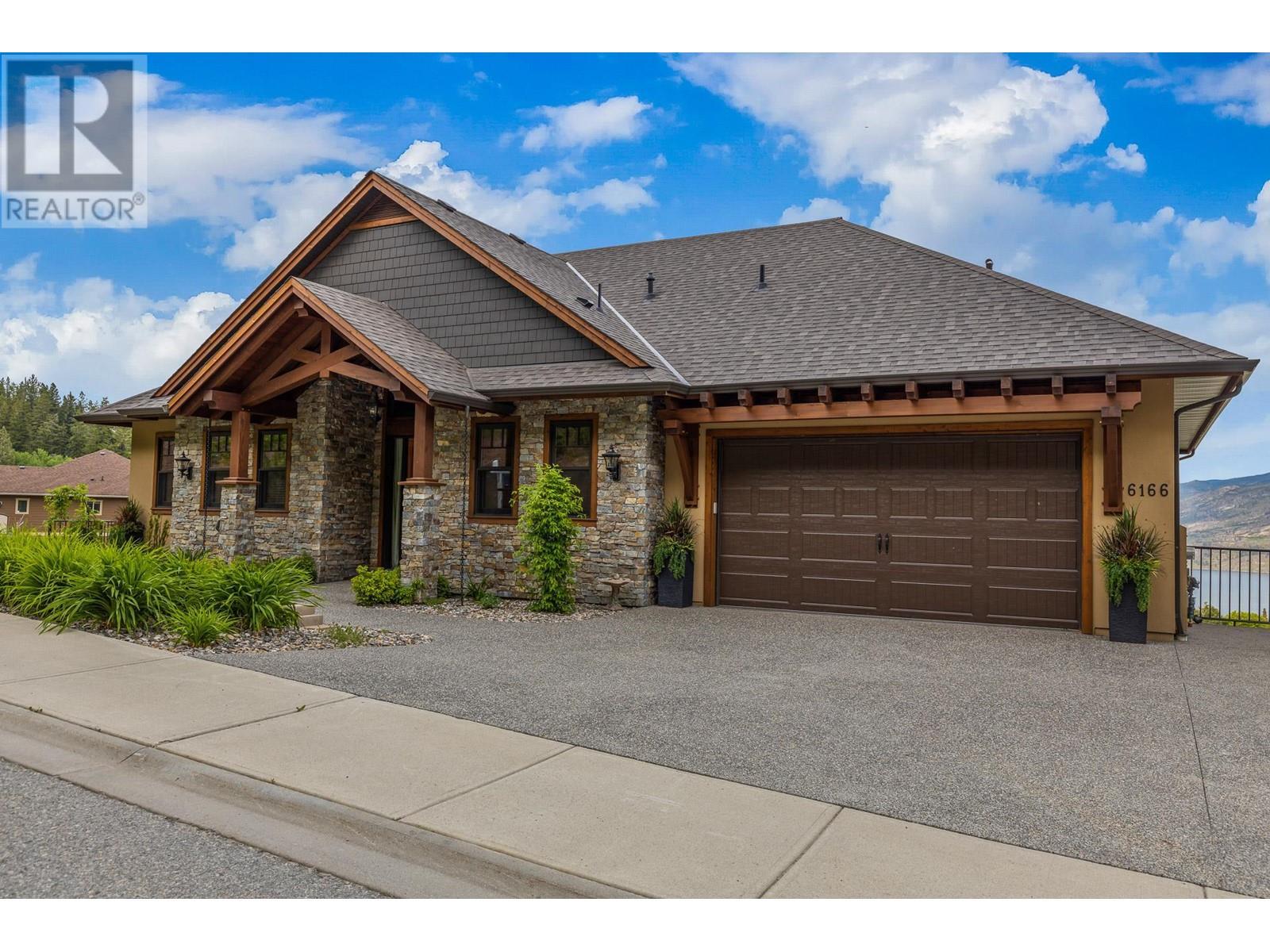 6166 Seymoure Avenue. Peachland, British Columbia