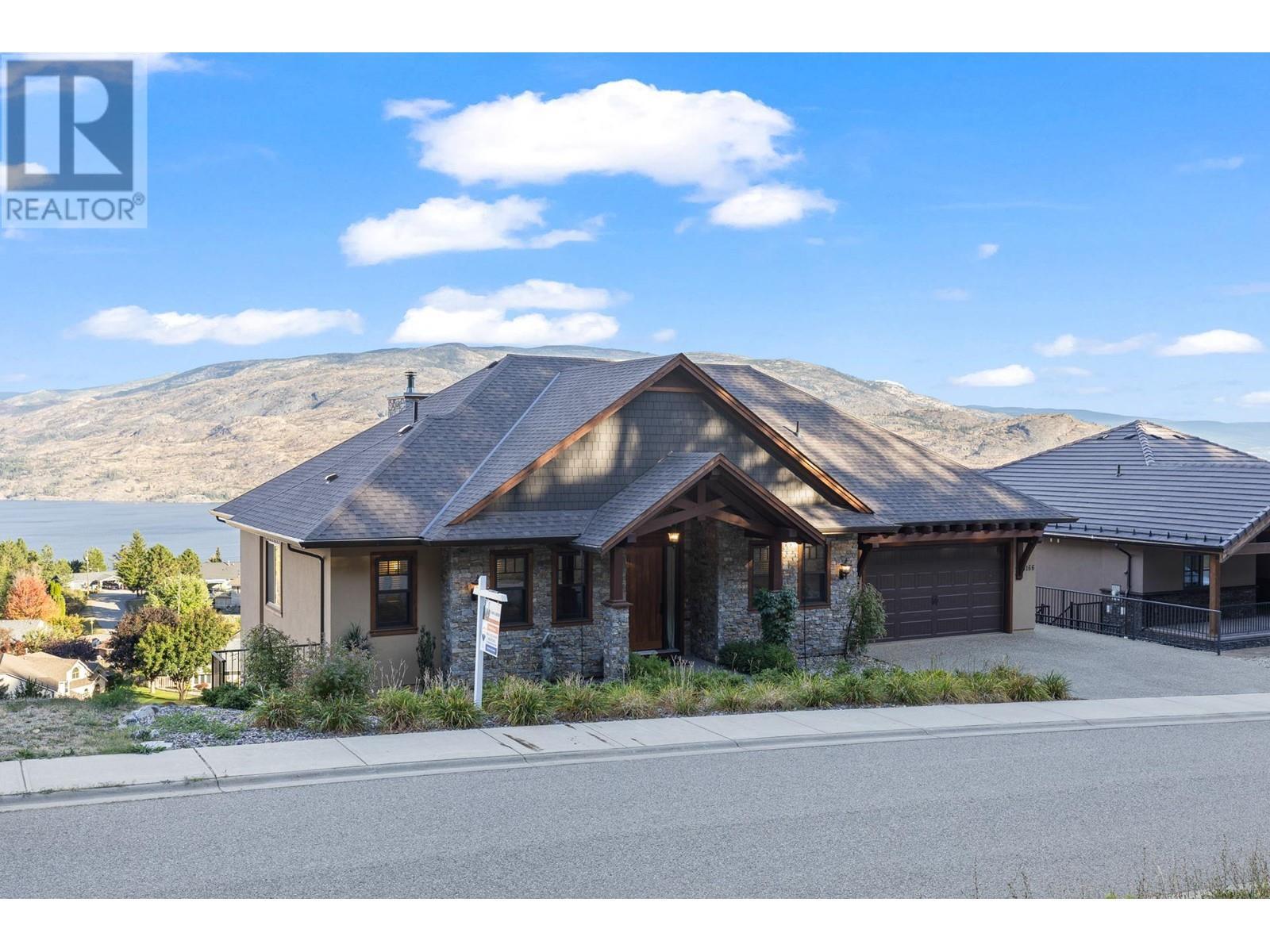 6166 Seymoure Avenue. Peachland, British Columbia