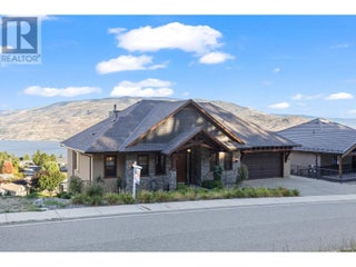6166 Seymoure Avenue. Peachland, British Columbia