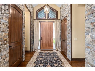 6166 Seymoure Avenue. Peachland, British Columbia