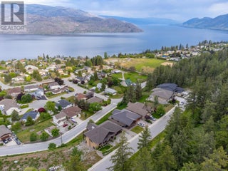 6166 Seymoure Avenue. Peachland, British Columbia