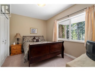 2743 Golf Course Drive. Blind Bay, British Columbia
