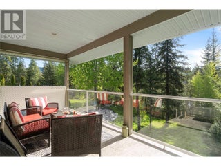 2743 Golf Course Drive. Blind Bay, British Columbia