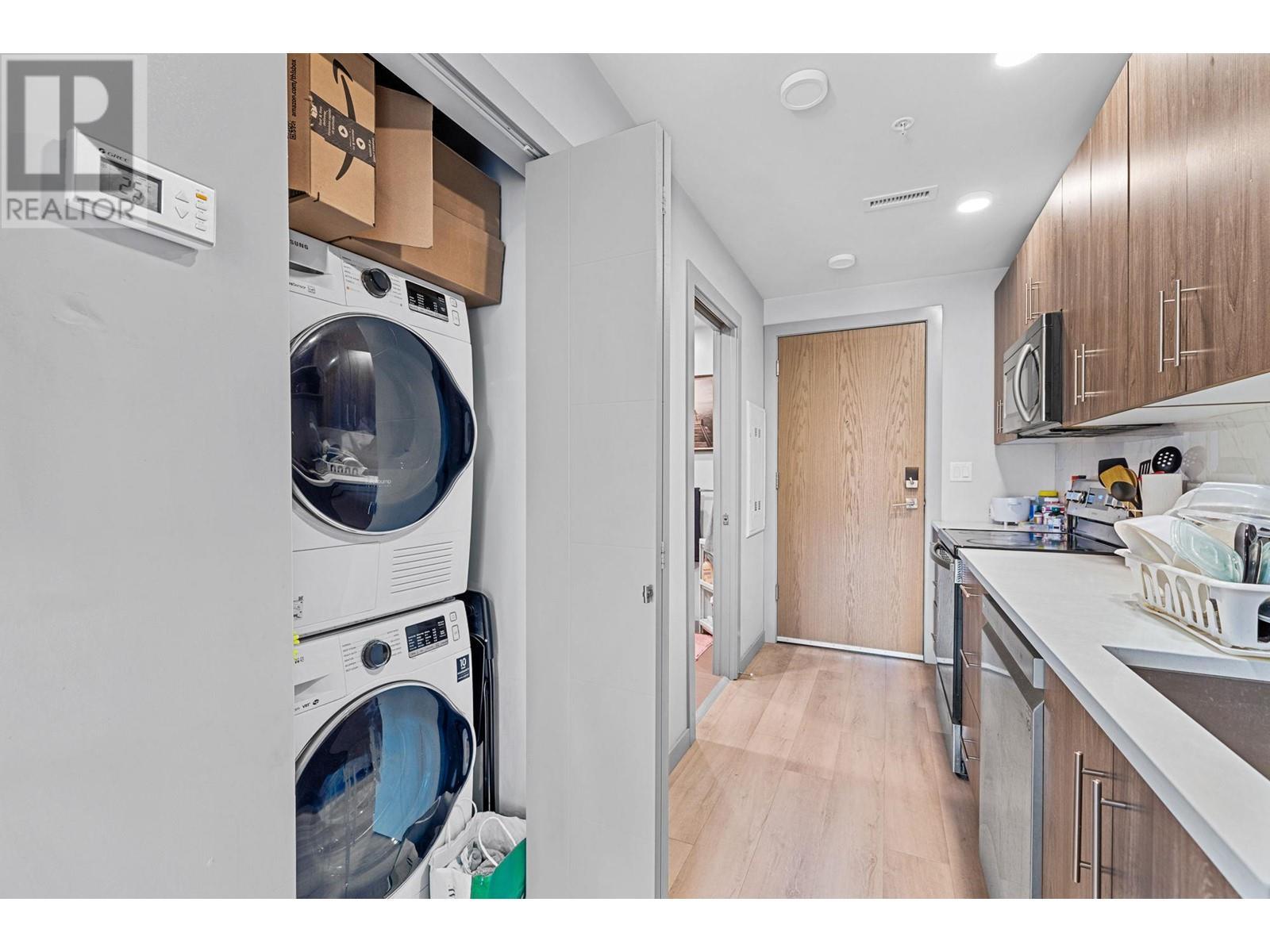 345 Dougall Road N Unit# 220. Kelowna, British Columbia