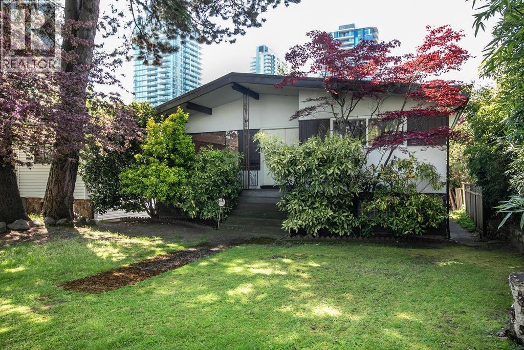 532 W 64th Avenue, Vancouver