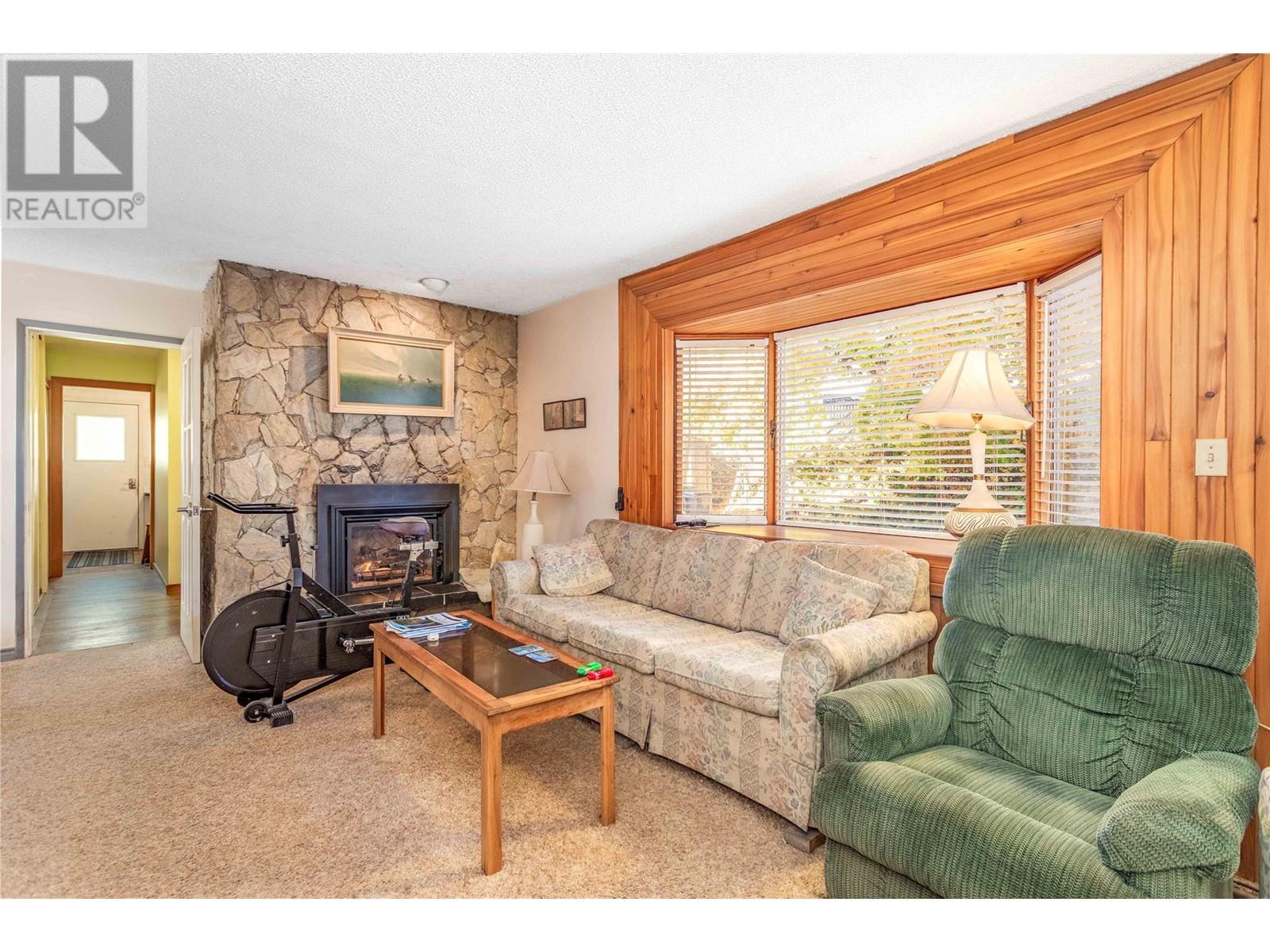 15370 Old Mission Road. Lake Country, British Columbia