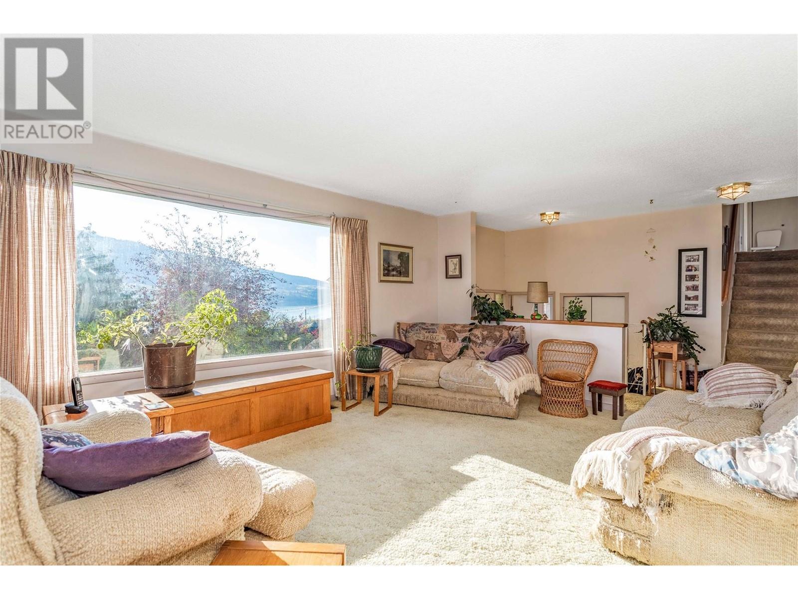 15370 Old Mission Road. Lake Country, British Columbia