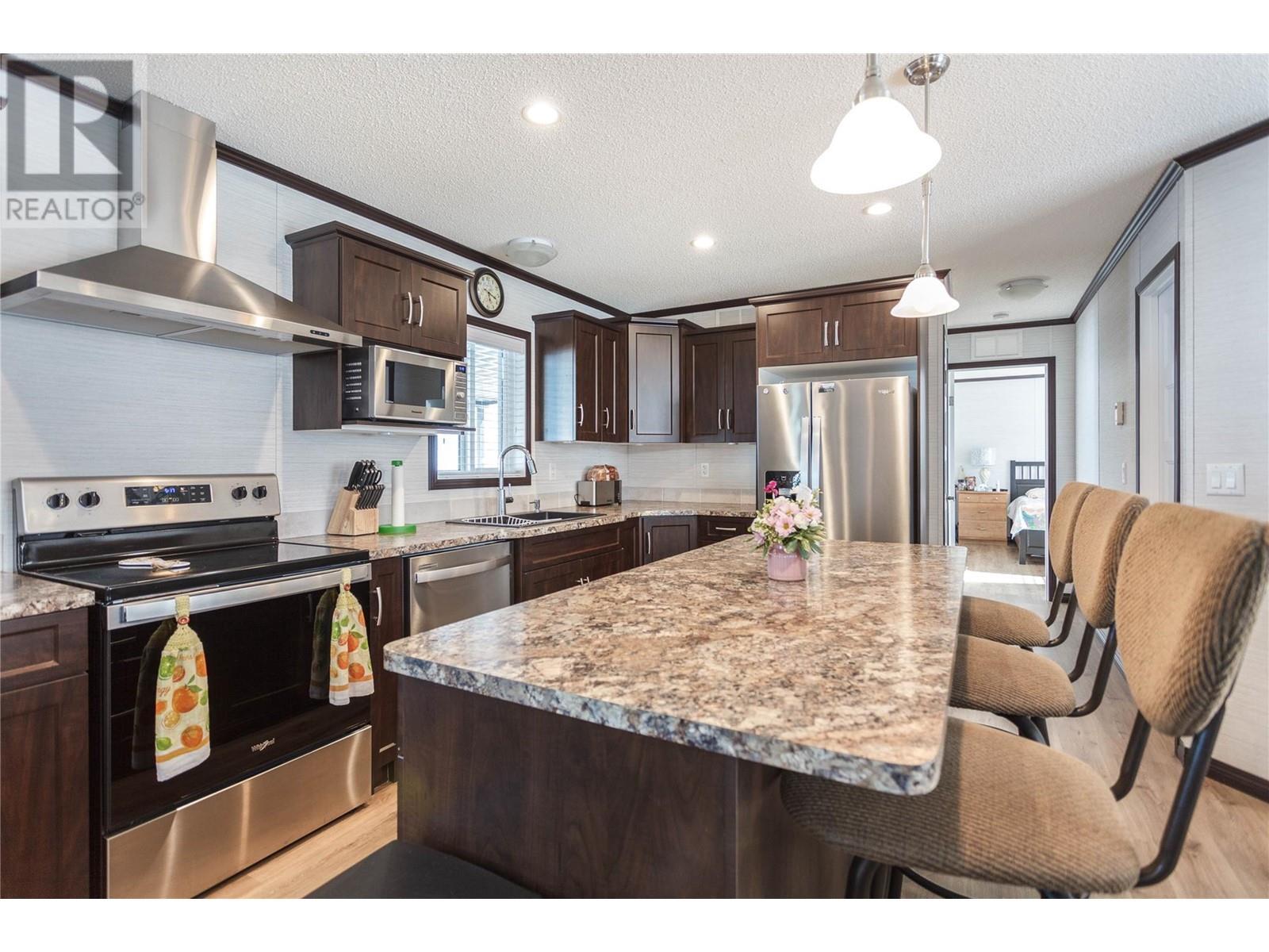 67 Antoine Road Unit# 111. Vernon, British Columbia