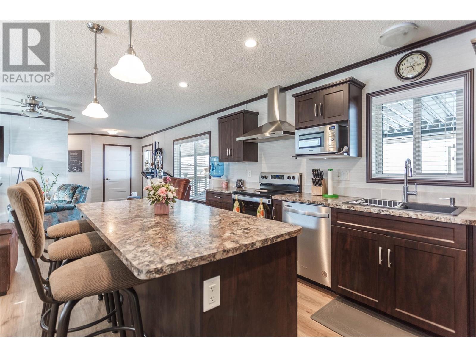 67 Antoine Road Unit# 111. Vernon, British Columbia