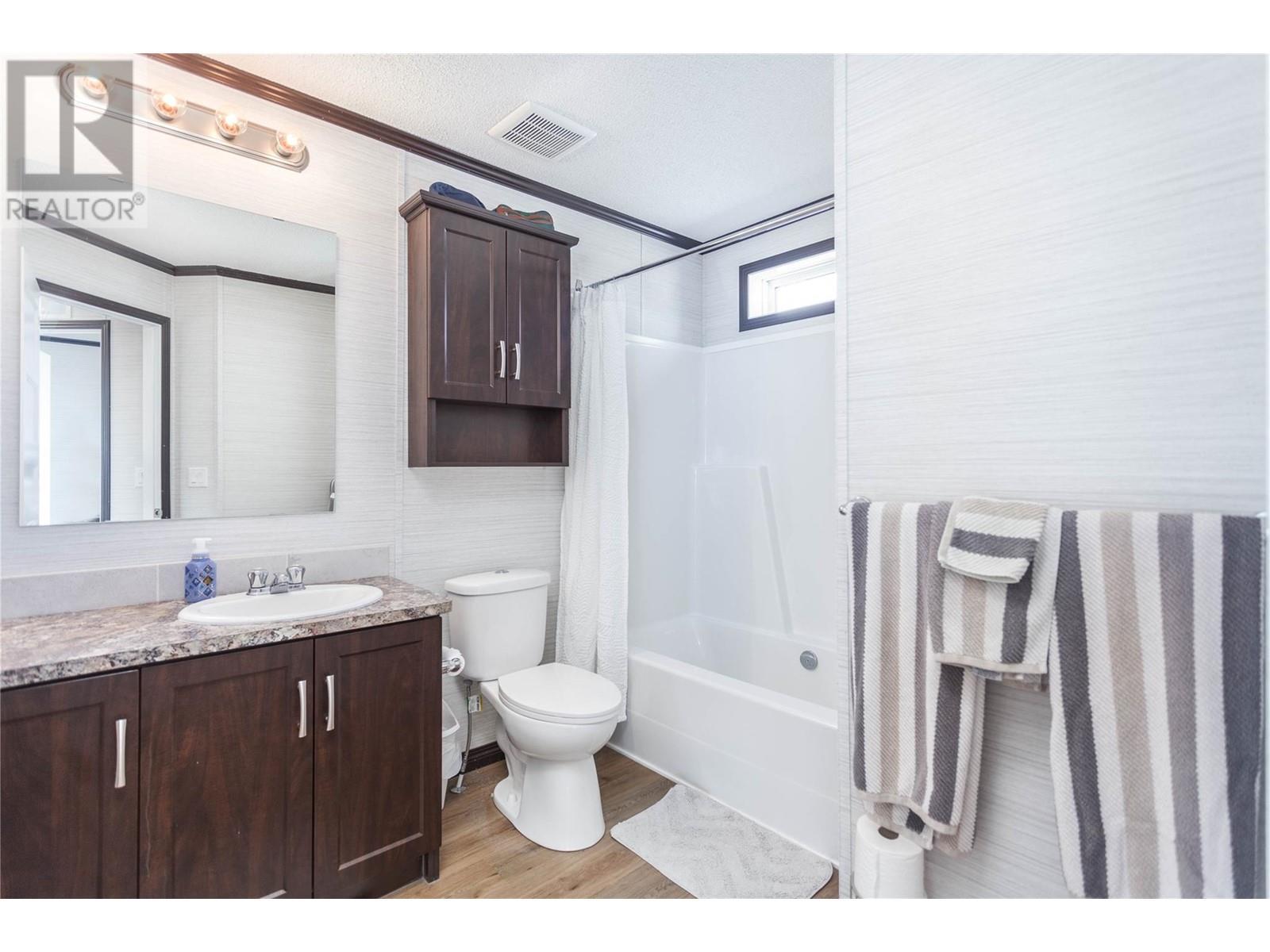 67 Antoine Road Unit# 111. Vernon, British Columbia