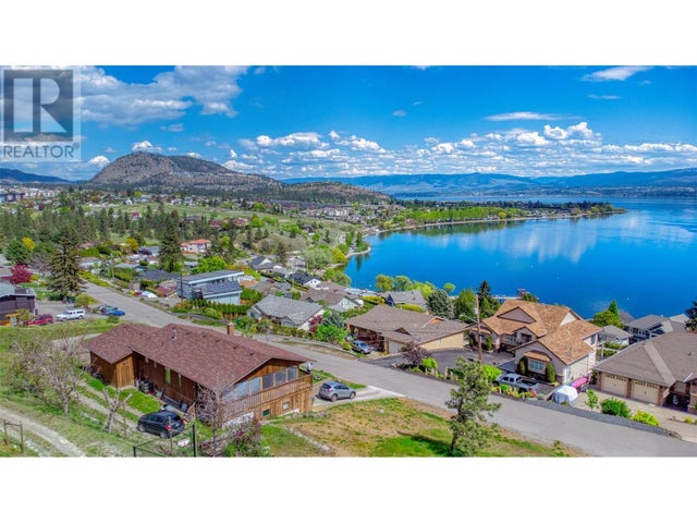 3924 Harding Road, West Kelowna