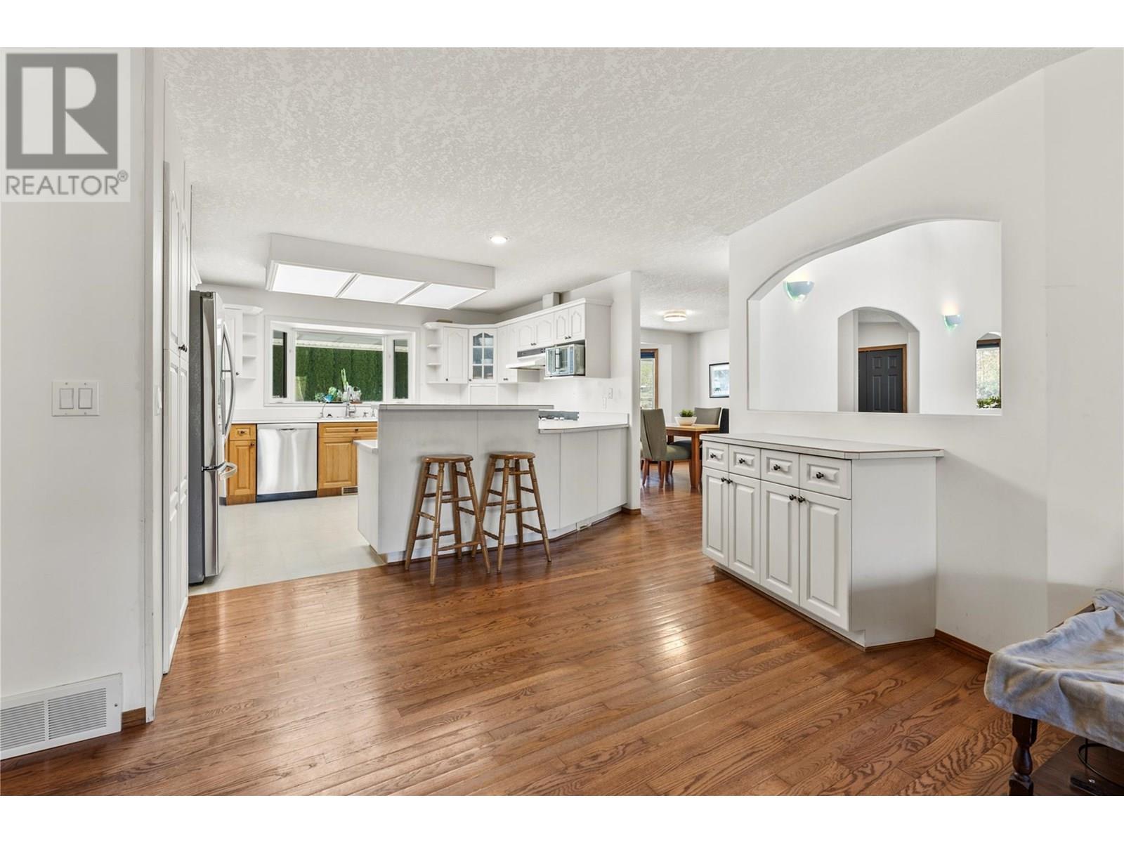 2201 50th Street. Salmon Arm, British Columbia