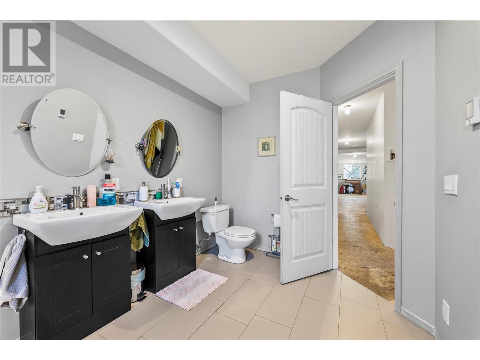 2201 50th Street. Salmon Arm, British Columbia