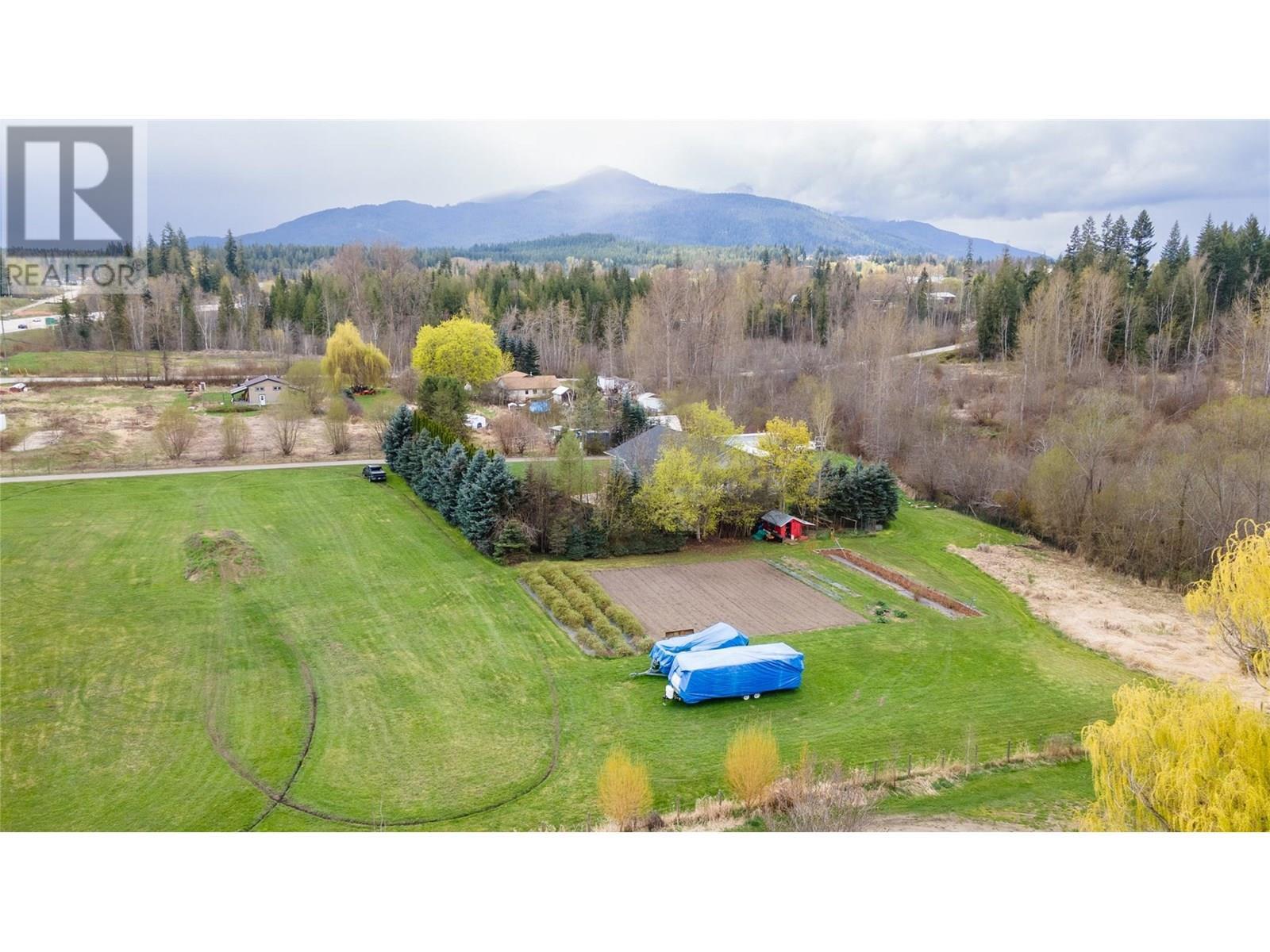 2201 50th Street. Salmon Arm, British Columbia