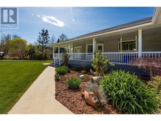 2201 50th Street. Salmon Arm, British Columbia