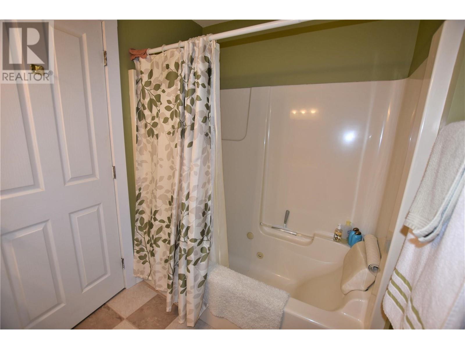 450 Ibis Avenue. Vernon, British Columbia