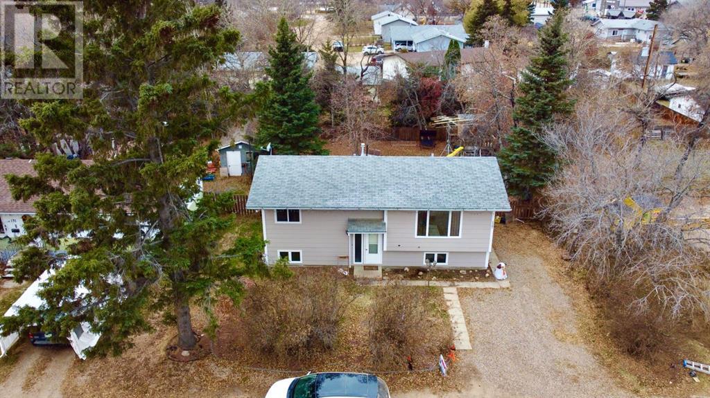 127 3rd Street E, St. Walburg