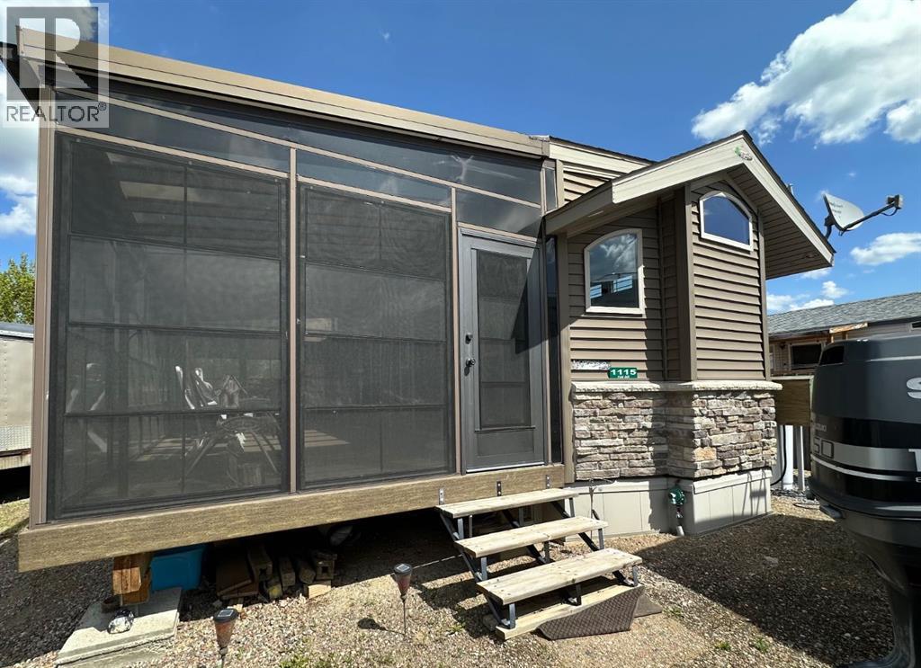 1115 Oak Avenue, Lac Des Iles