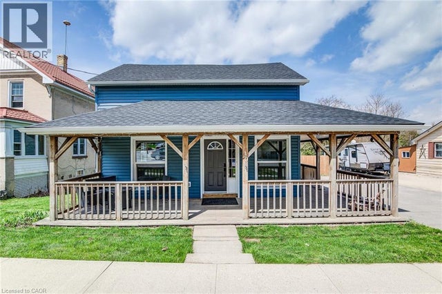 30 Wellington Street S, Drayton