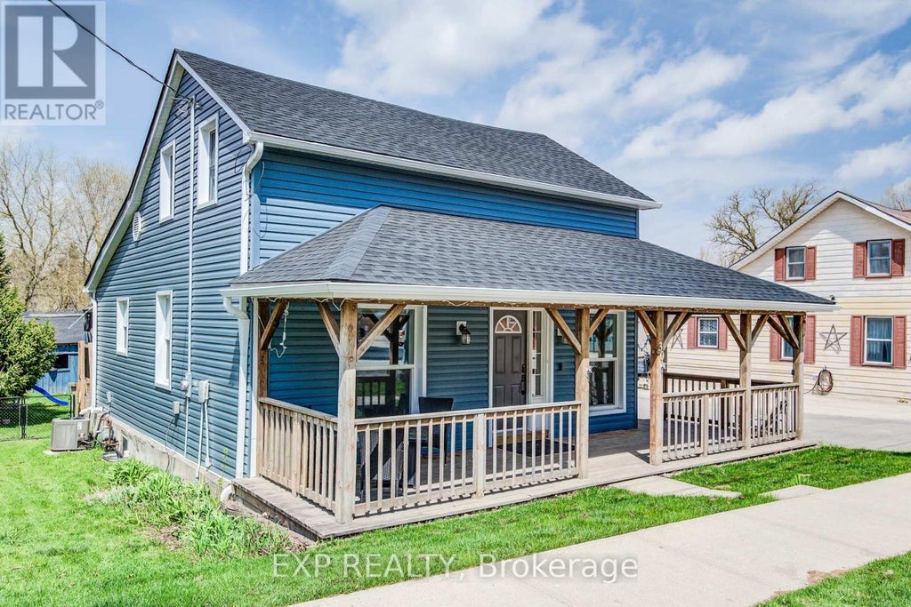 30 Wellington Street S, Mapleton