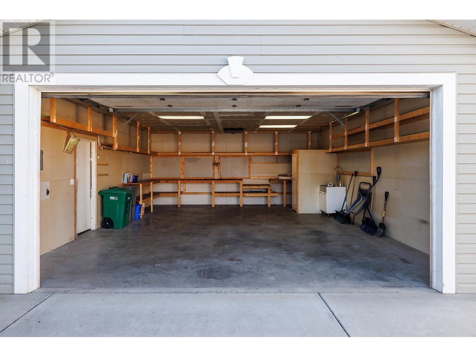 610 Katherine Road Unit# 62. Kelowna, British Columbia