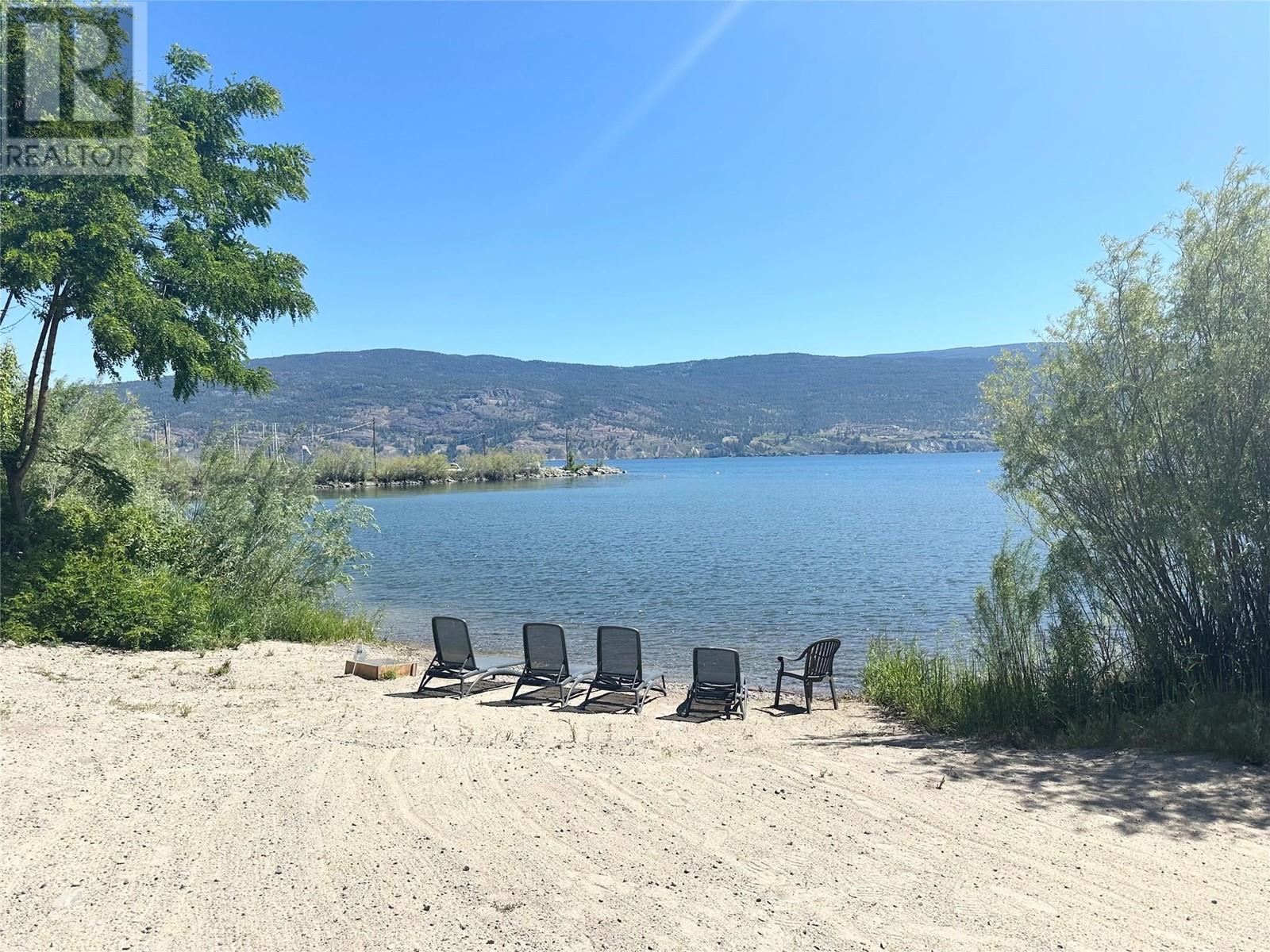 13011 Lakeshore Drive Unit# 231. Summerland, British Columbia