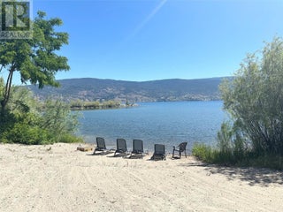 13011 Lakeshore Drive Unit# 231. Summerland, British Columbia