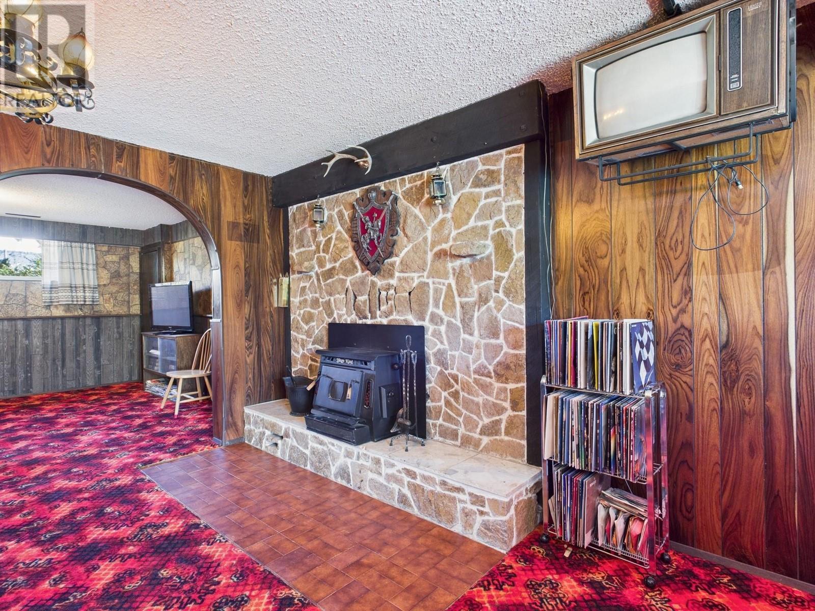 6012 107th Street. Osoyoos, British Columbia