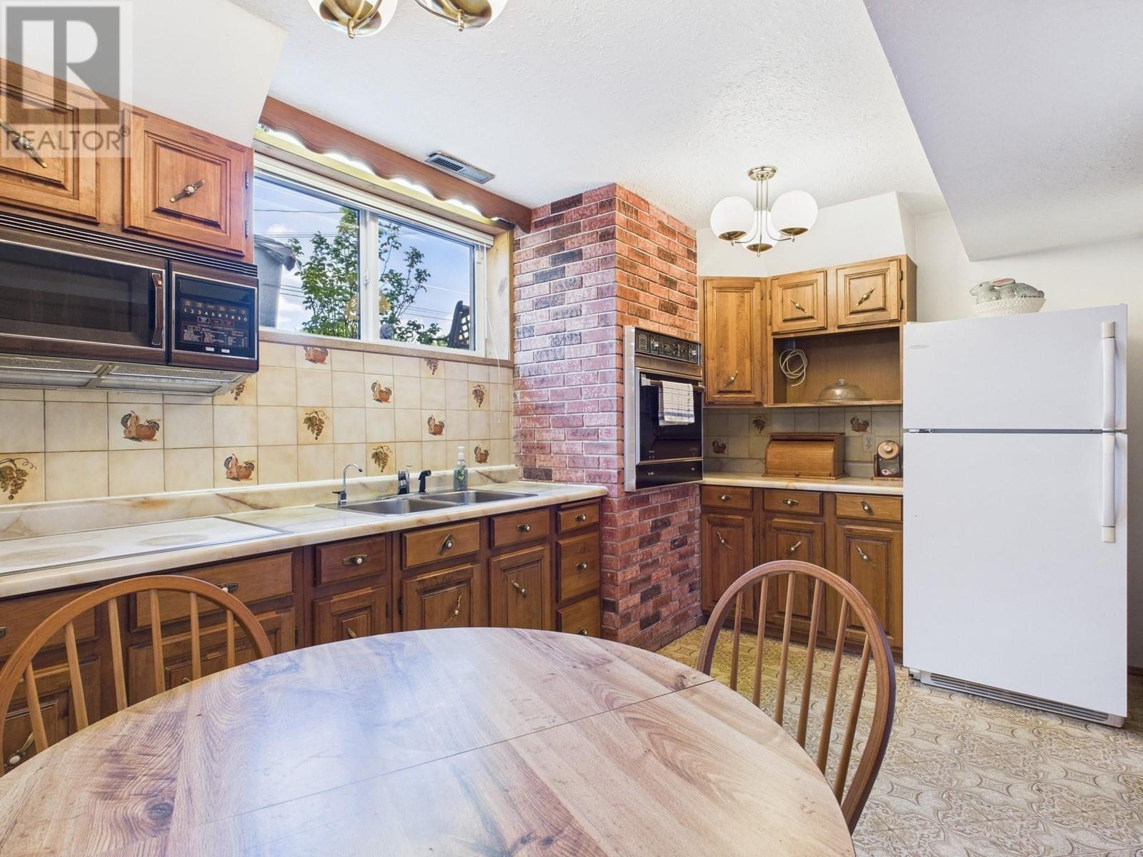 6012 107th Street. Osoyoos, British Columbia