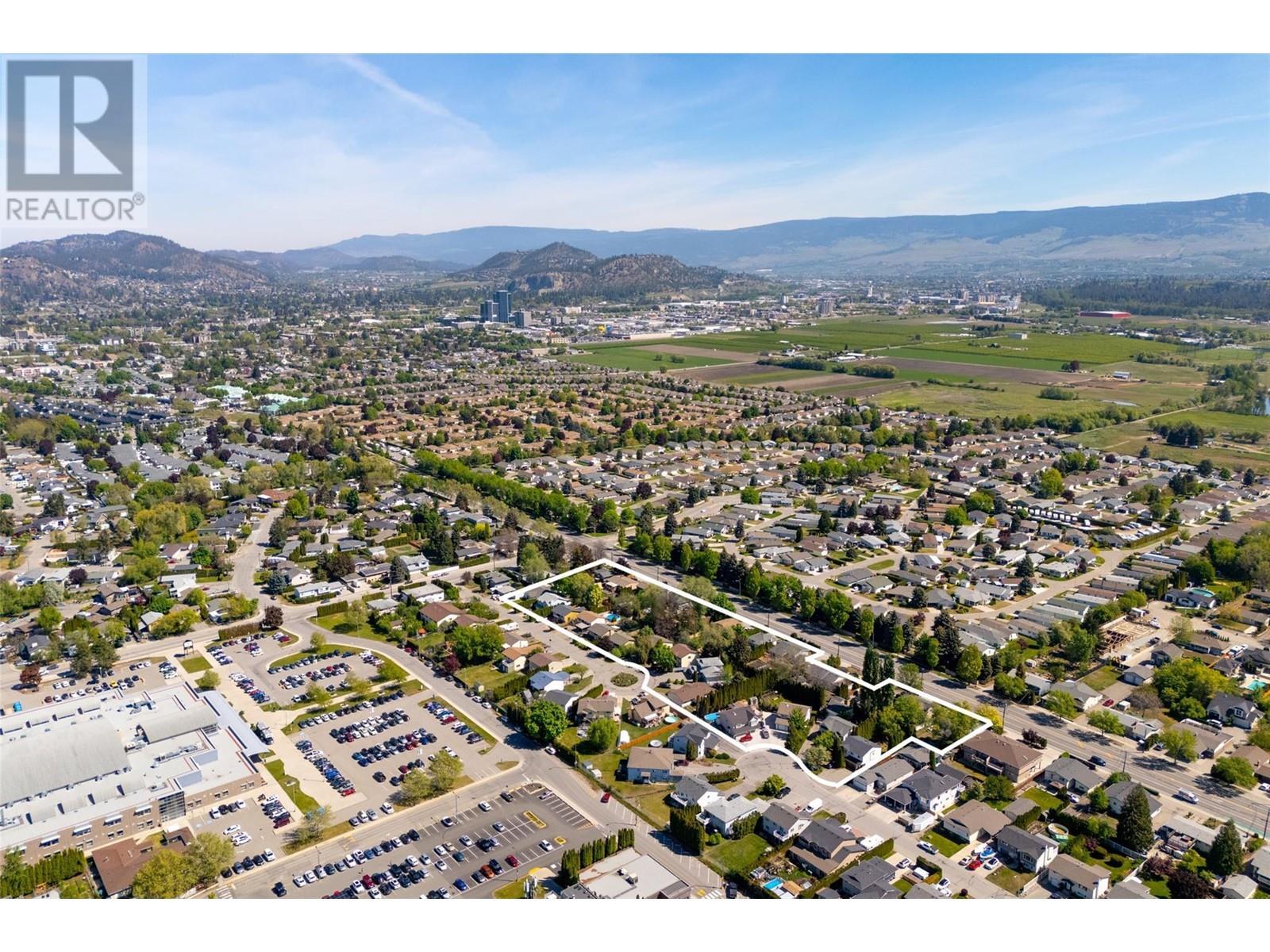2910 Gordon Drive. Kelowna, British Columbia