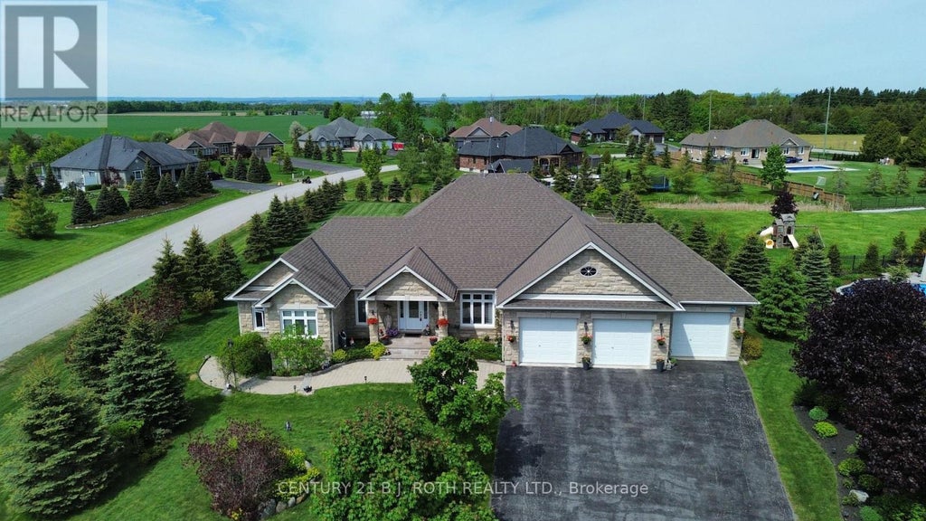 10 Brolley Crescent, Essa