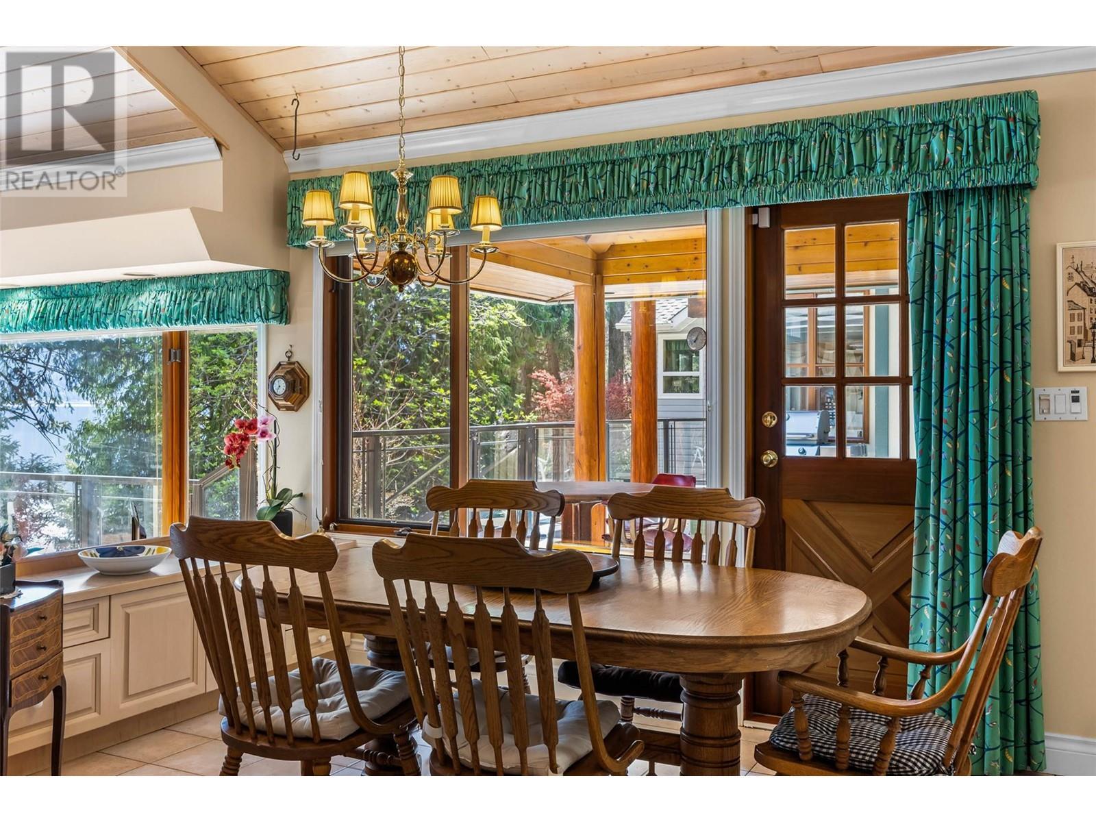 4498 Squilax-anglemont Road Unit# 3. Scotch Creek, British Columbia