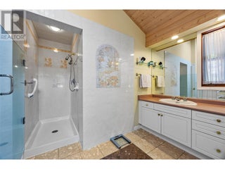 4498 Squilax-anglemont Road Unit# 3. Scotch Creek, British Columbia