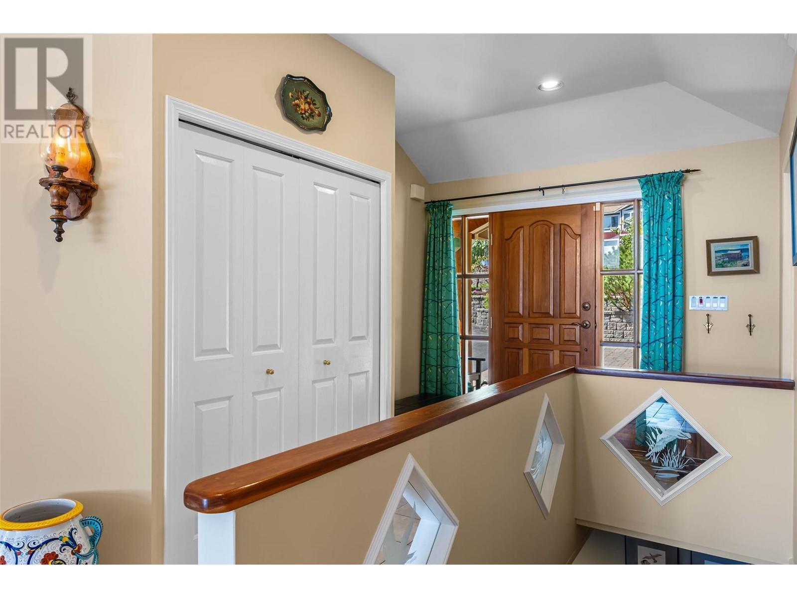 4498 Squilax-anglemont Road Unit# 3. Scotch Creek, British Columbia