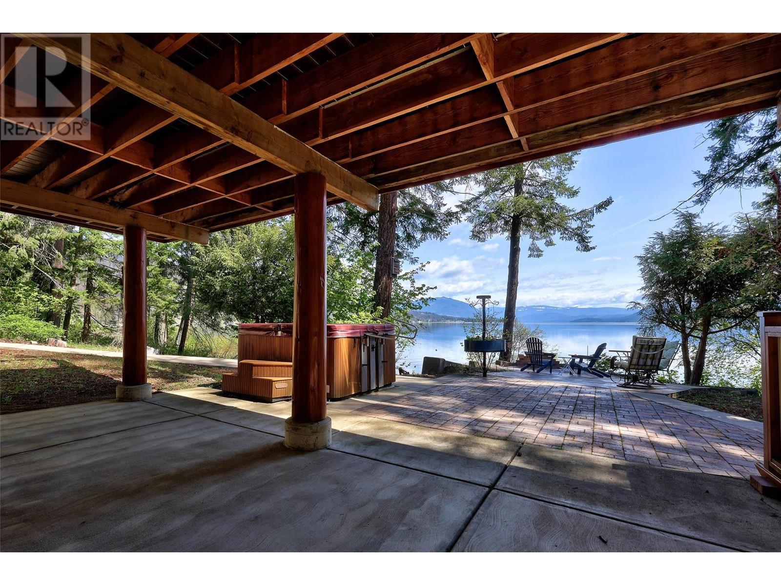 4498 Squilax-anglemont Road Unit# 3. Scotch Creek, British Columbia