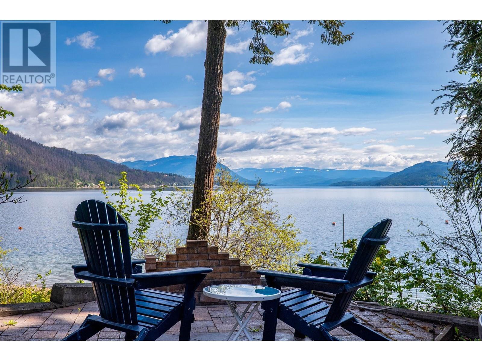 4498 Squilax-anglemont Road Unit# 3. Scotch Creek, British Columbia