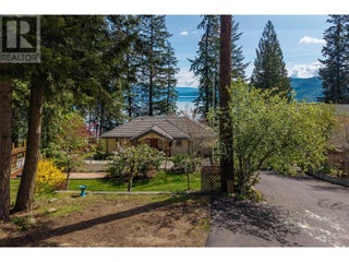 4498 Squilax-anglemont Road Unit# 3. Scotch Creek, British Columbia