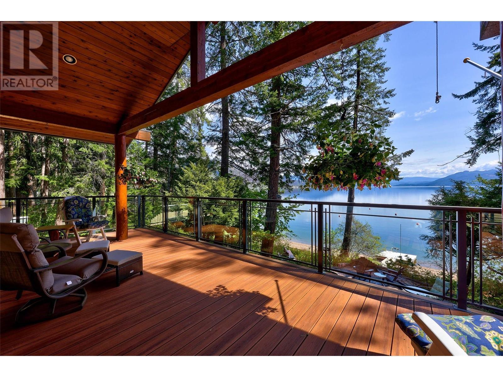 4498 Squilax-anglemont Road Unit# 3. Scotch Creek, British Columbia