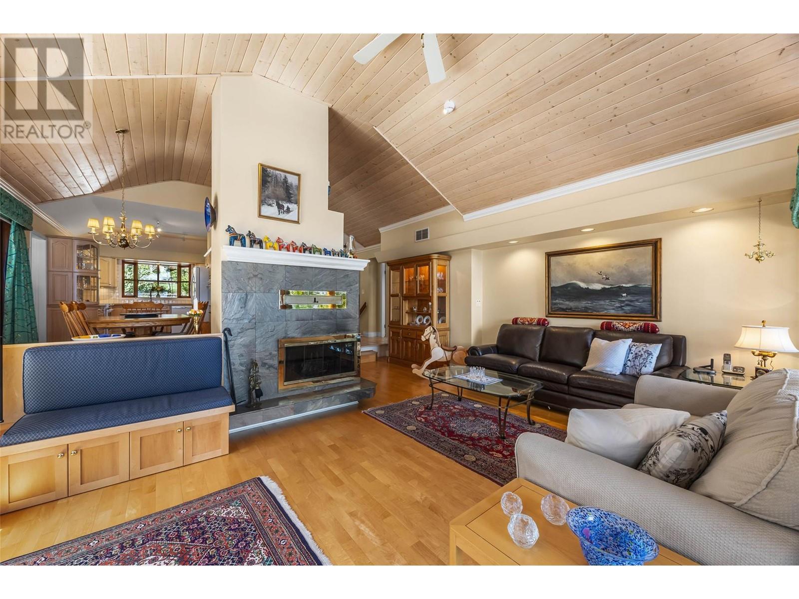 4498 Squilax-anglemont Road Unit# 3. Scotch Creek, British Columbia